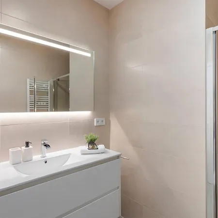 Modern 2br Centre Pool & Terrace Apartamento Marbella